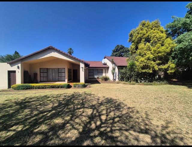 3 BEDROOM HOUSE FOR SALE IN BRACKENHURST